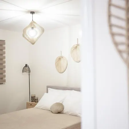 Santa Marina & * Douneika (Amaliada)