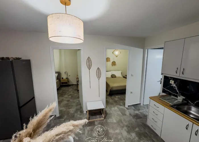 Santa Marina & Apartment Douneika (Amaliada)